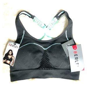 Berlei sports bra NWT